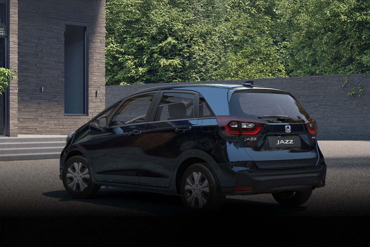 zu sehen ist der Honda Jazz Elegance von hinten. 