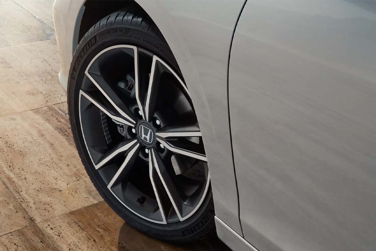 zu sehen ist der Reifen vom Honda Civic